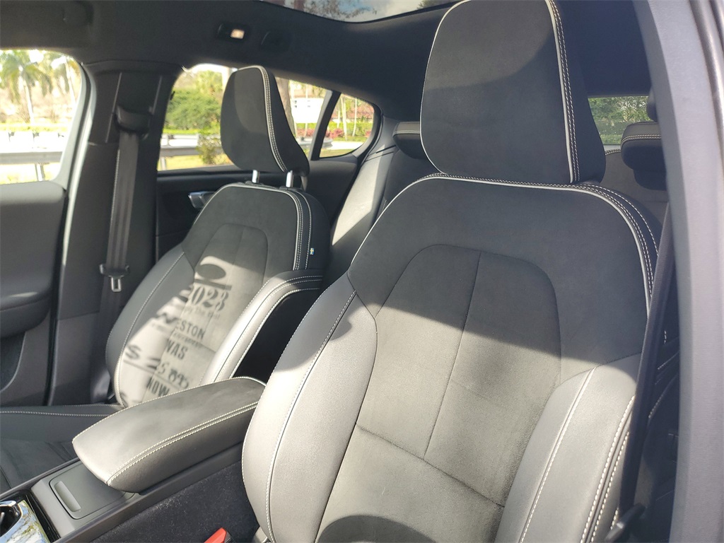 used 2023 Volvo C40 Recharge Pure Electric car, priced at $23,895