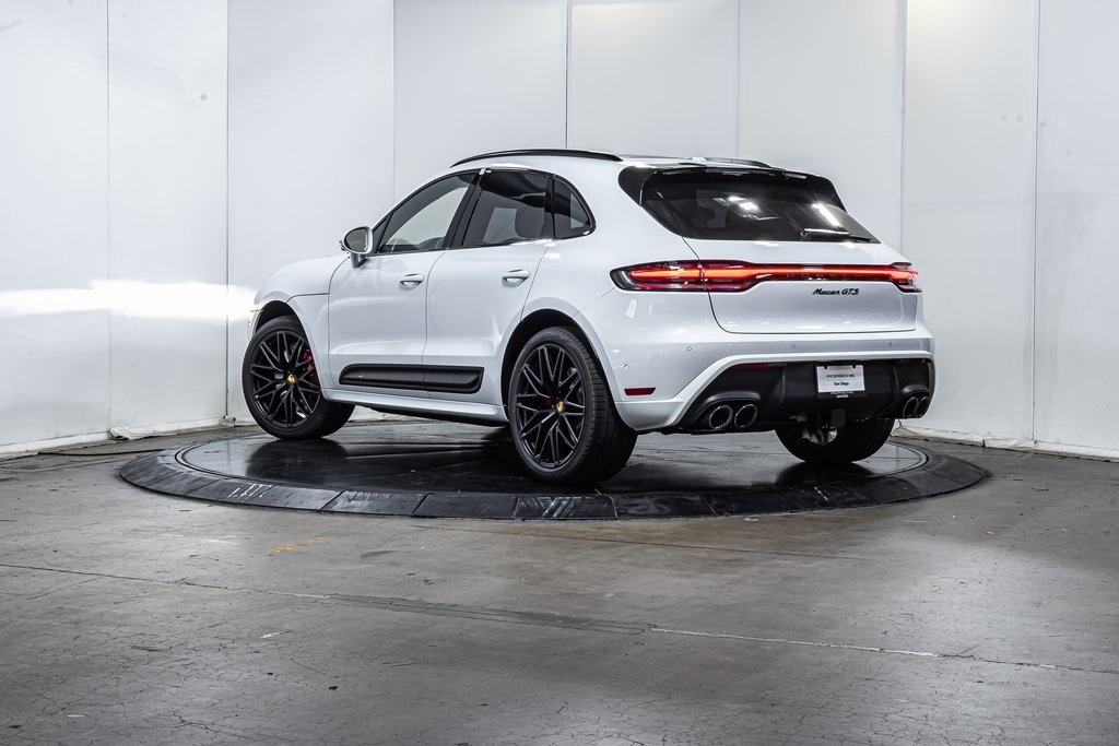 2025 Porsche Macan GTS photo 2