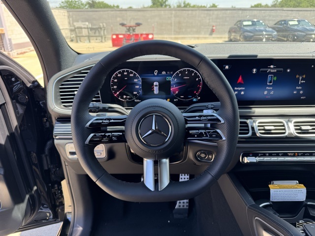 2025 Mercedes Benz GLS 580 4MATIC photo 15