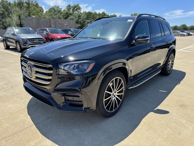 2025 Mercedes Benz GLS 580 4MATIC photo 7