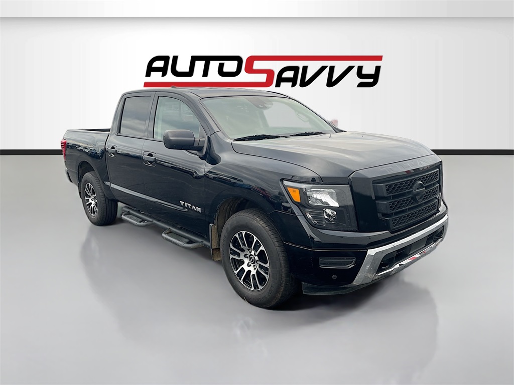 2023 Nissan Titan SV
