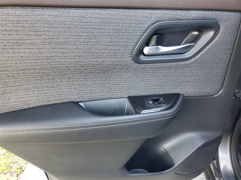 used 2023 Nissan Rogue car, priced at $18,295