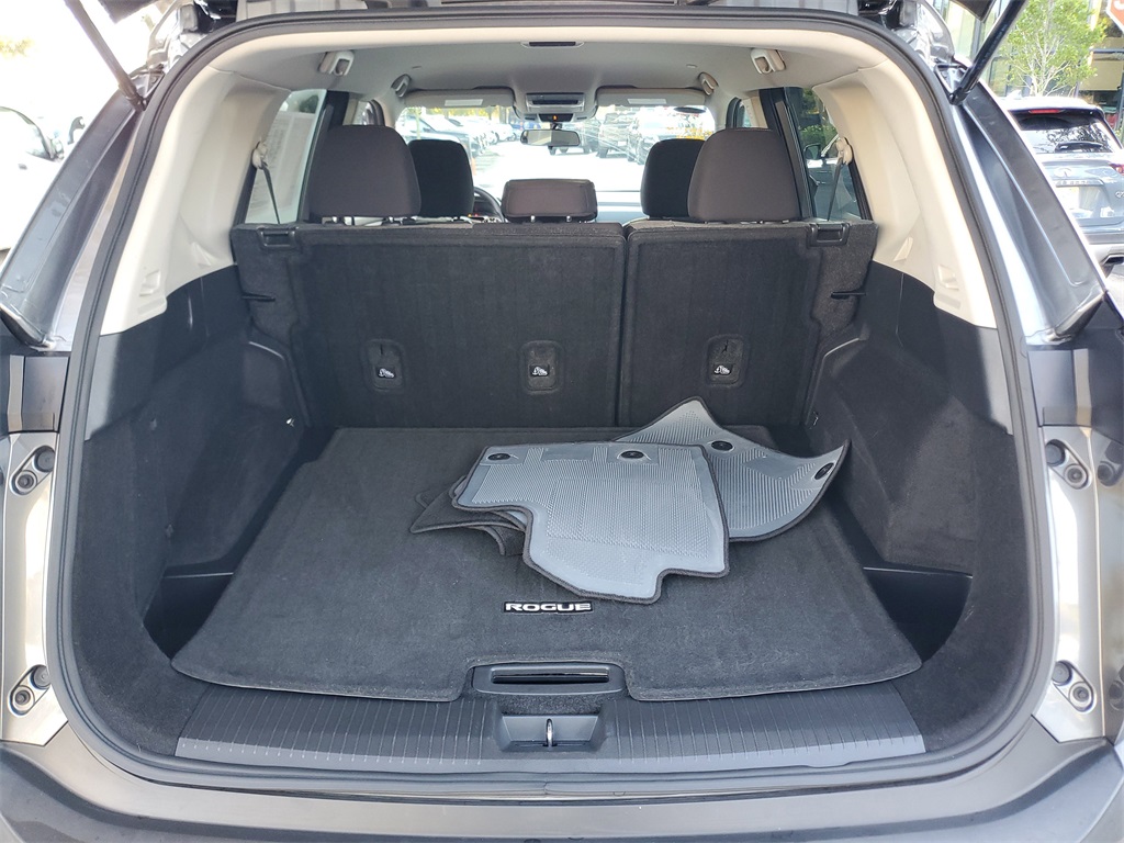 used 2023 Nissan Rogue car, priced at $18,295