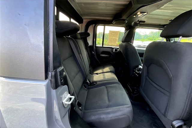 2021 Sting-Gray Clearcoat Jeep Gladiator Willys 4X4 Truck