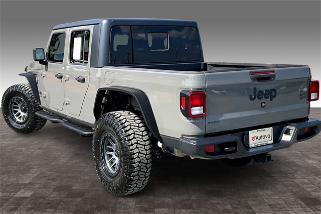 2021 Sting-Gray Clearcoat Jeep Gladiator Willys 4X4 Truck