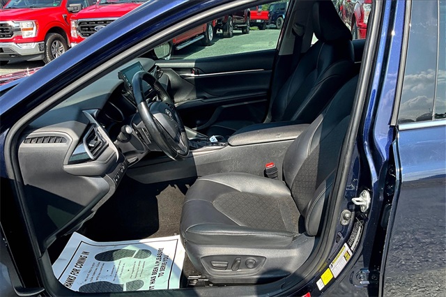 2022 Blue Toyota Camry XSE FWD Sedan