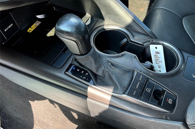 2022 Blue Toyota Camry XSE FWD Sedan