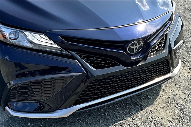 2022 Blue Toyota Camry XSE FWD Sedan