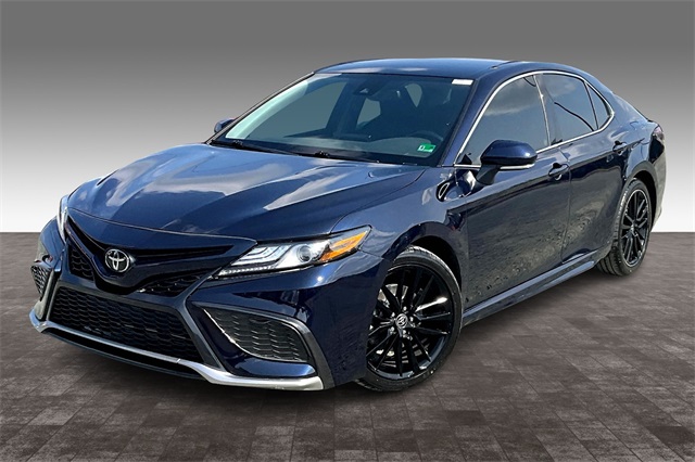 2022 Blue Toyota Camry XSE FWD Sedan