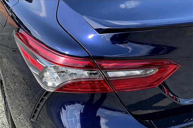 2022 Blue Toyota Camry XSE FWD Sedan
