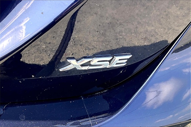 2022 Blue Toyota Camry XSE FWD Sedan