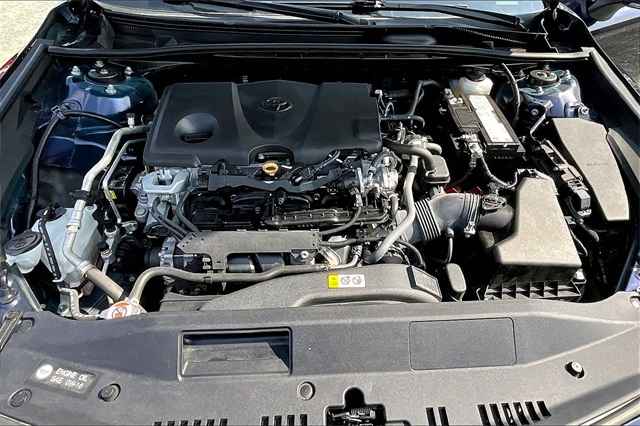 2022 Blue Toyota Camry XSE FWD Sedan