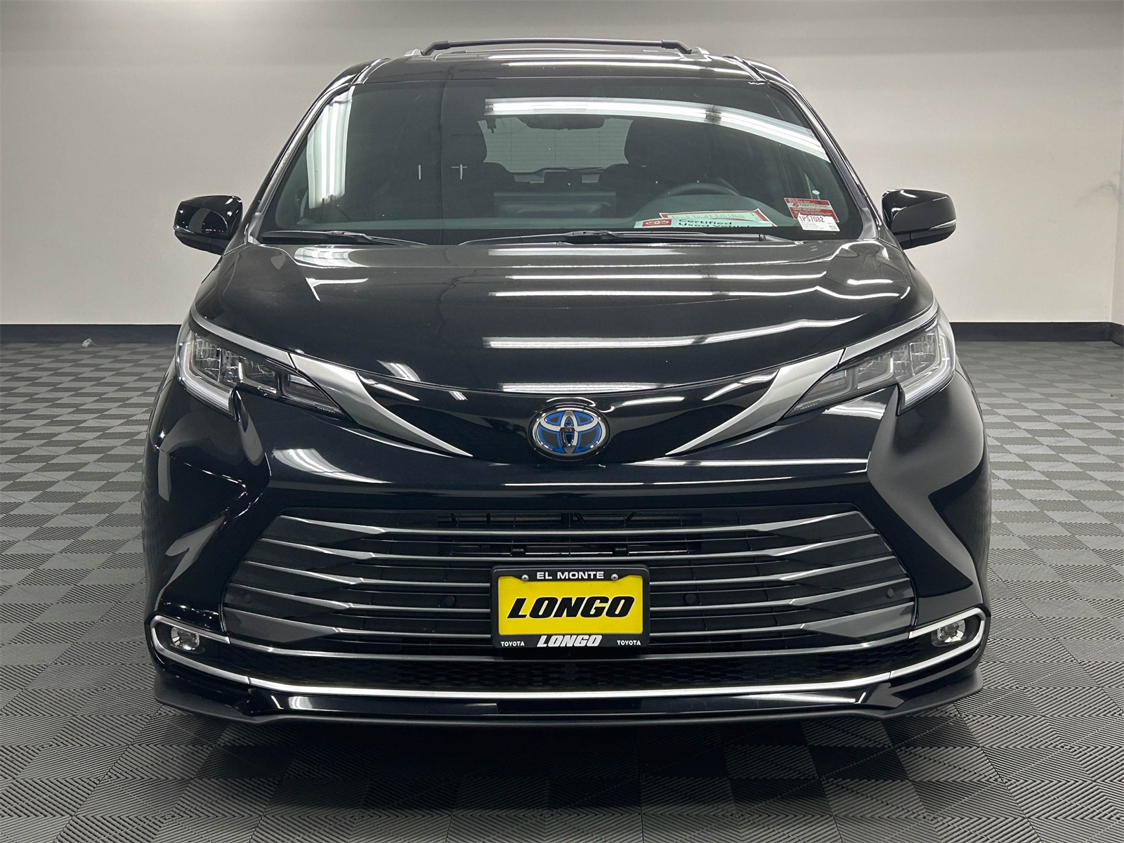 used 2025 Toyota Sienna car, priced at $55,788