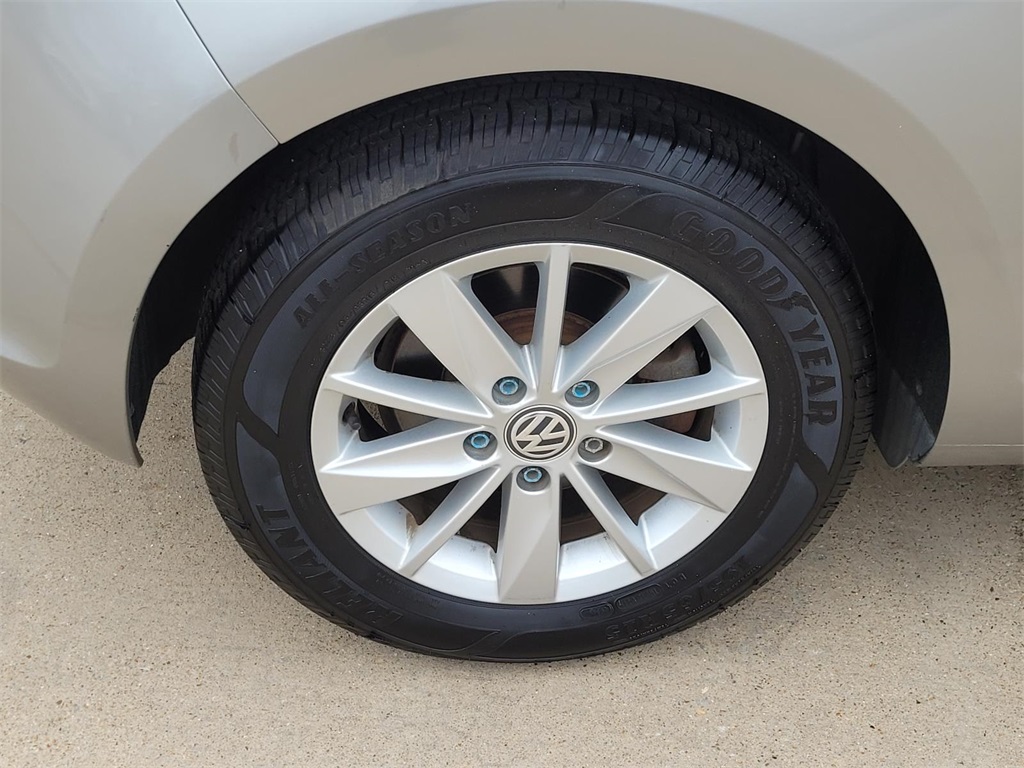 used 2015 Volkswagen Golf car, priced at $10,700