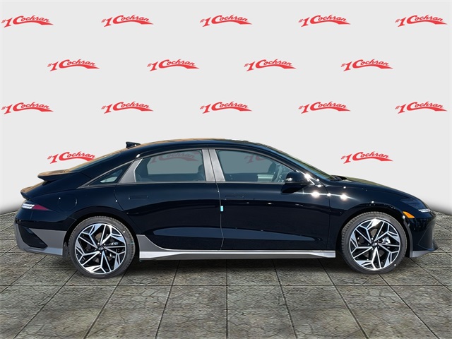 2025 Hyundai Ioniq 6 SEL photo 2
