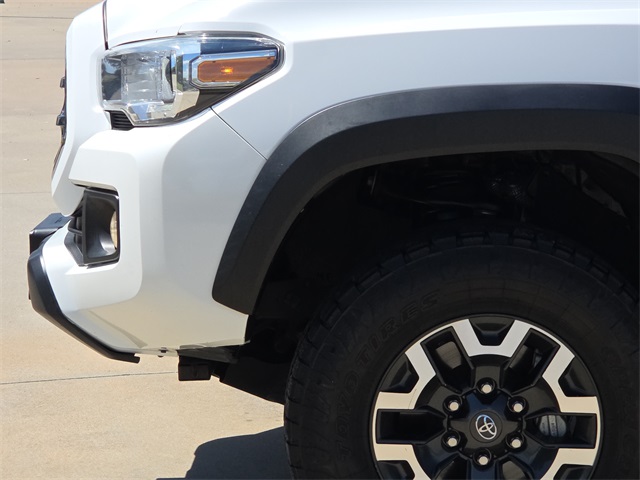 2017 Toyota Tacoma TRD Off-Road photo 5