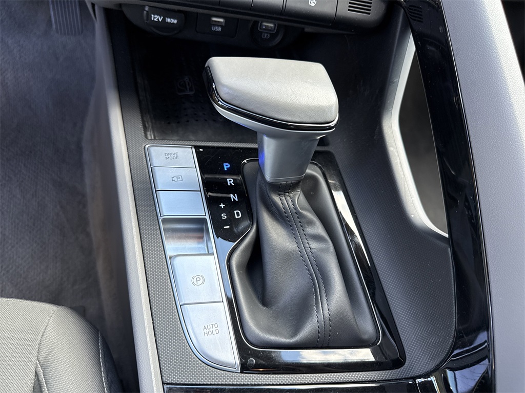 2022 Hyundai Elantra SEL Convenience photo 19