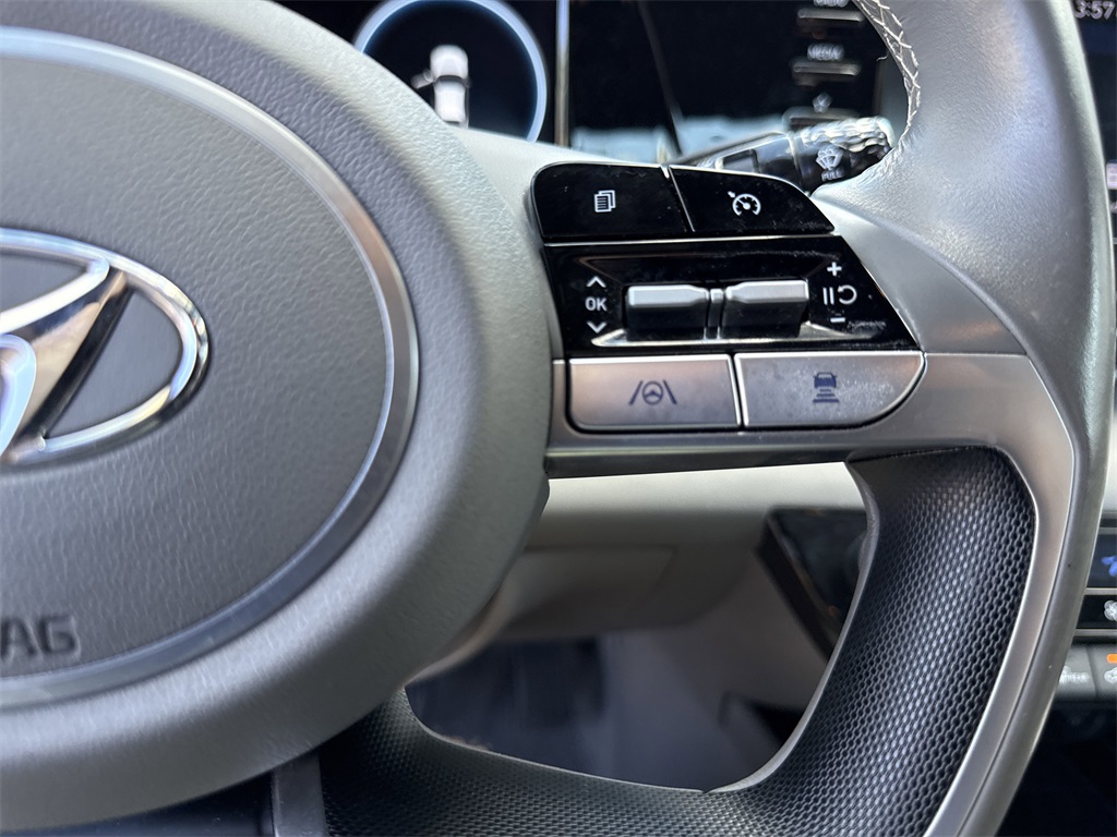 2022 Hyundai Elantra SEL Convenience photo 21