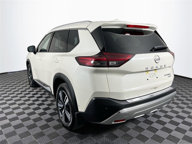 2022 Nissan Rogue Platinum photo 3