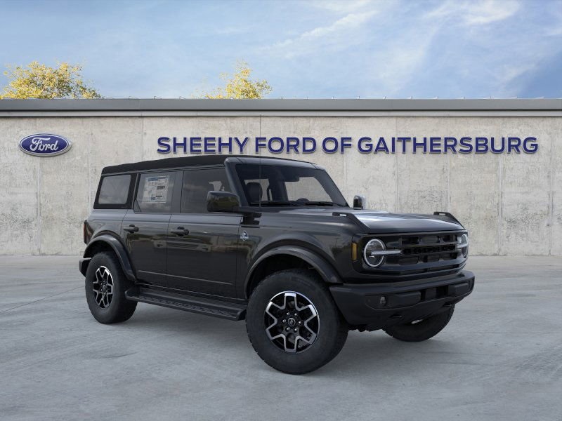 2025 Ford Bronco 4-Door Outer Banks's photo