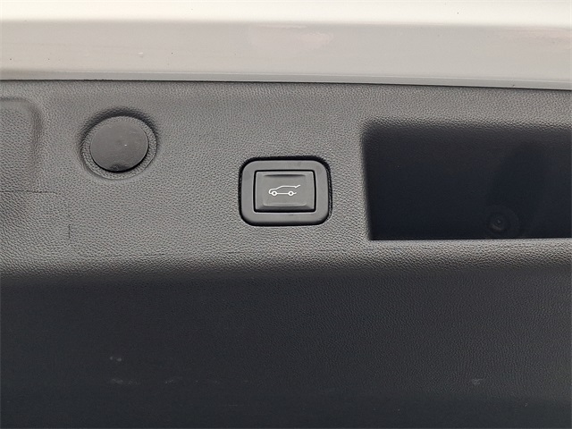 used 2023 Chevrolet Equinox car, priced at $21,950