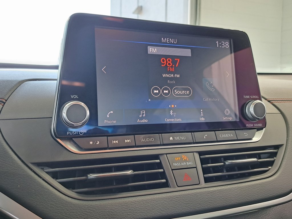 2021 Nissan Altima 2.5 SR Sedan 4 Dr. FWD 15