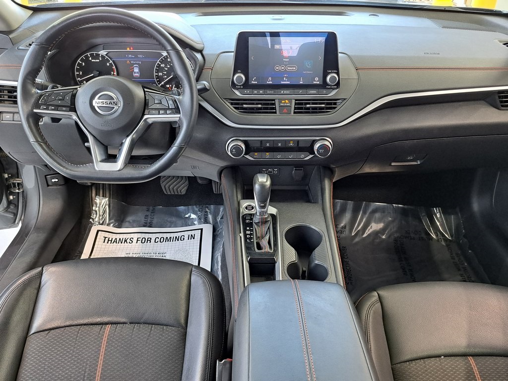 2021 Nissan Altima 2.5 SR Sedan 4 Dr. FWD 25
