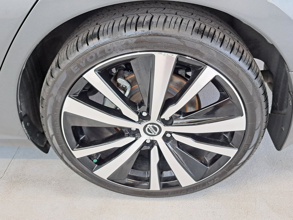 2021 Nissan Altima 2.5 SR Sedan 4 Dr. FWD 31