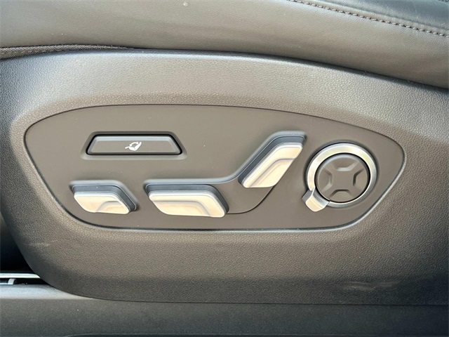 new 2026 Hyundai IONIQ 9 car, priced at $62,718