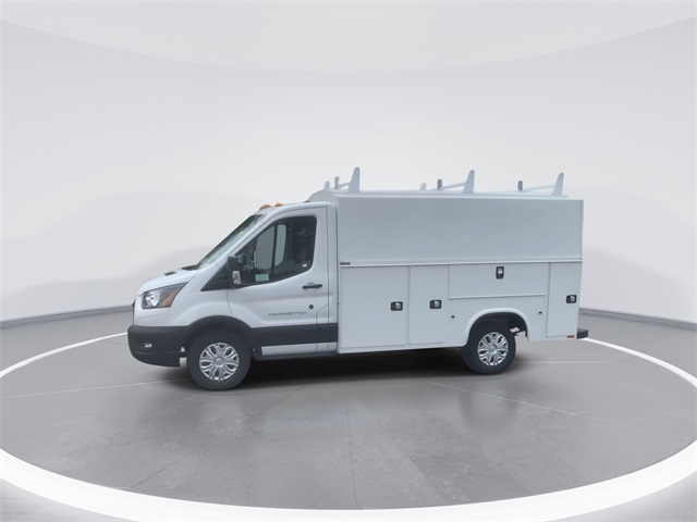 2024 Ford Transit Cutaway photo 4