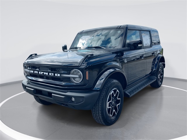 2025 Ford Bronco 4-Door Outer Banks's photo