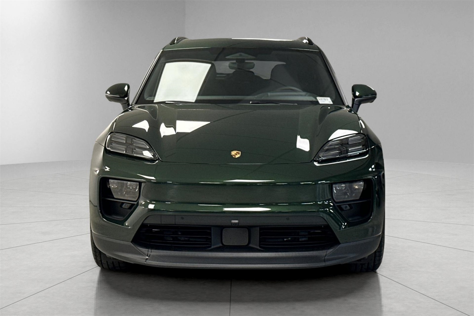 2025 Porsche Macan Electric photo 11
