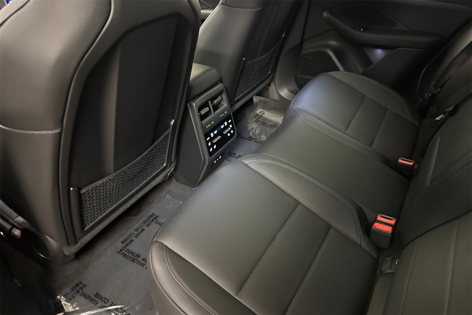 2025 Porsche Macan Electric photo 14