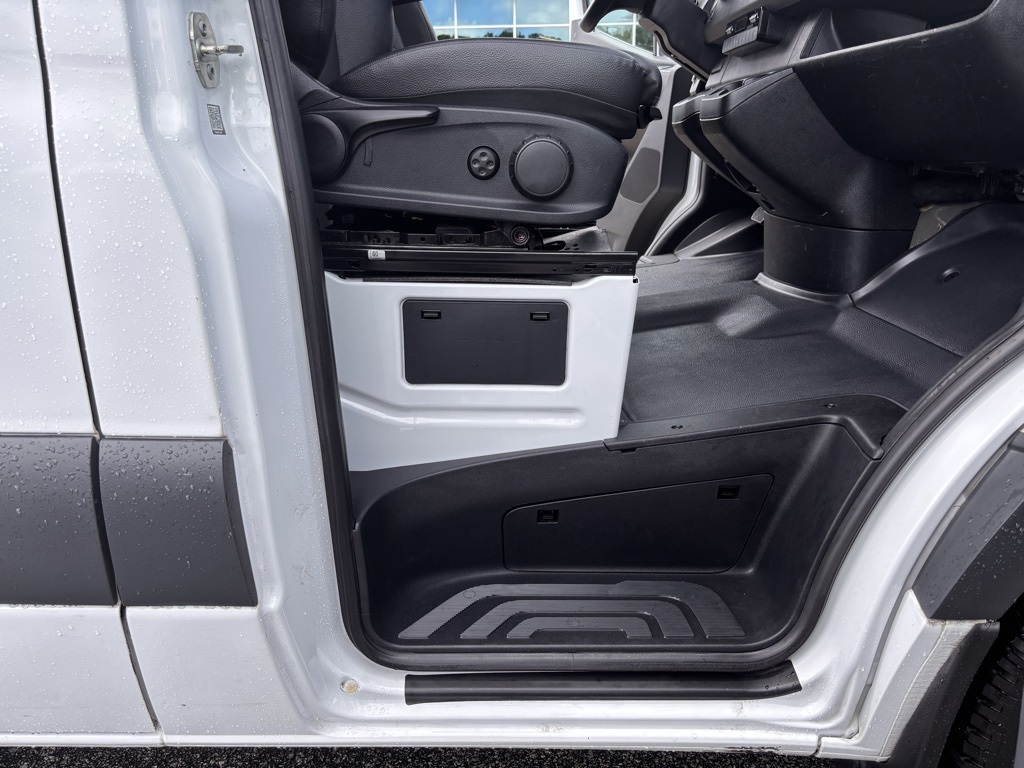Used 2021 Mercedes-Benz Sprinter 2500 Standard Roof RWD Empty Cargo Van for sale #MV1602A - photo 32