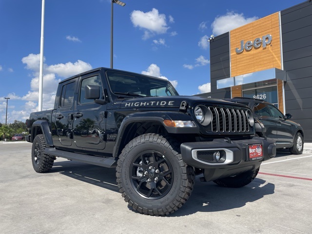 2025 Jeep Gladiator High Tide's photo