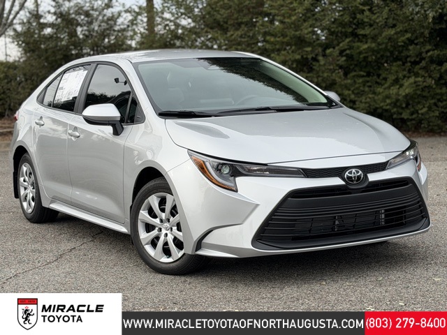 2026 Toyota Corolla LE's photo