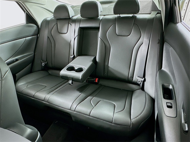 Elantra Hybrid Limited