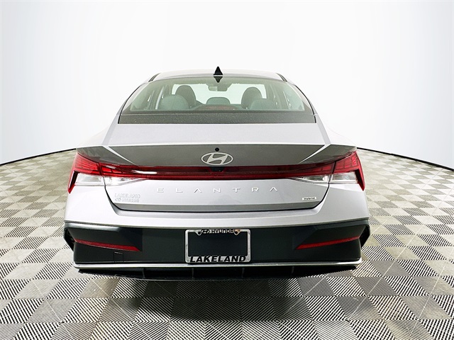 Elantra Hybrid Limited