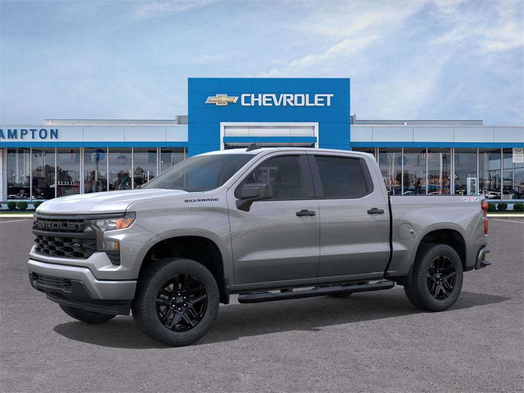 2025 Chevrolet Silverado 1500 Custom 4D Crew Cab 4WD 2