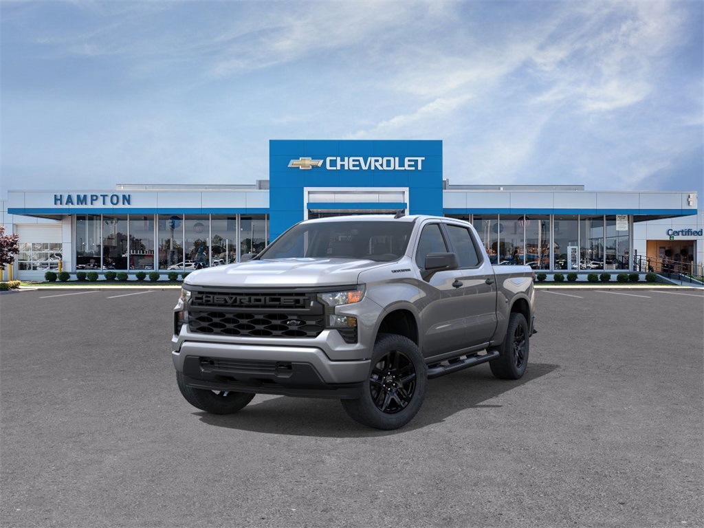 2025 Chevrolet Silverado 1500 Custom 4D Crew Cab 4WD 8
