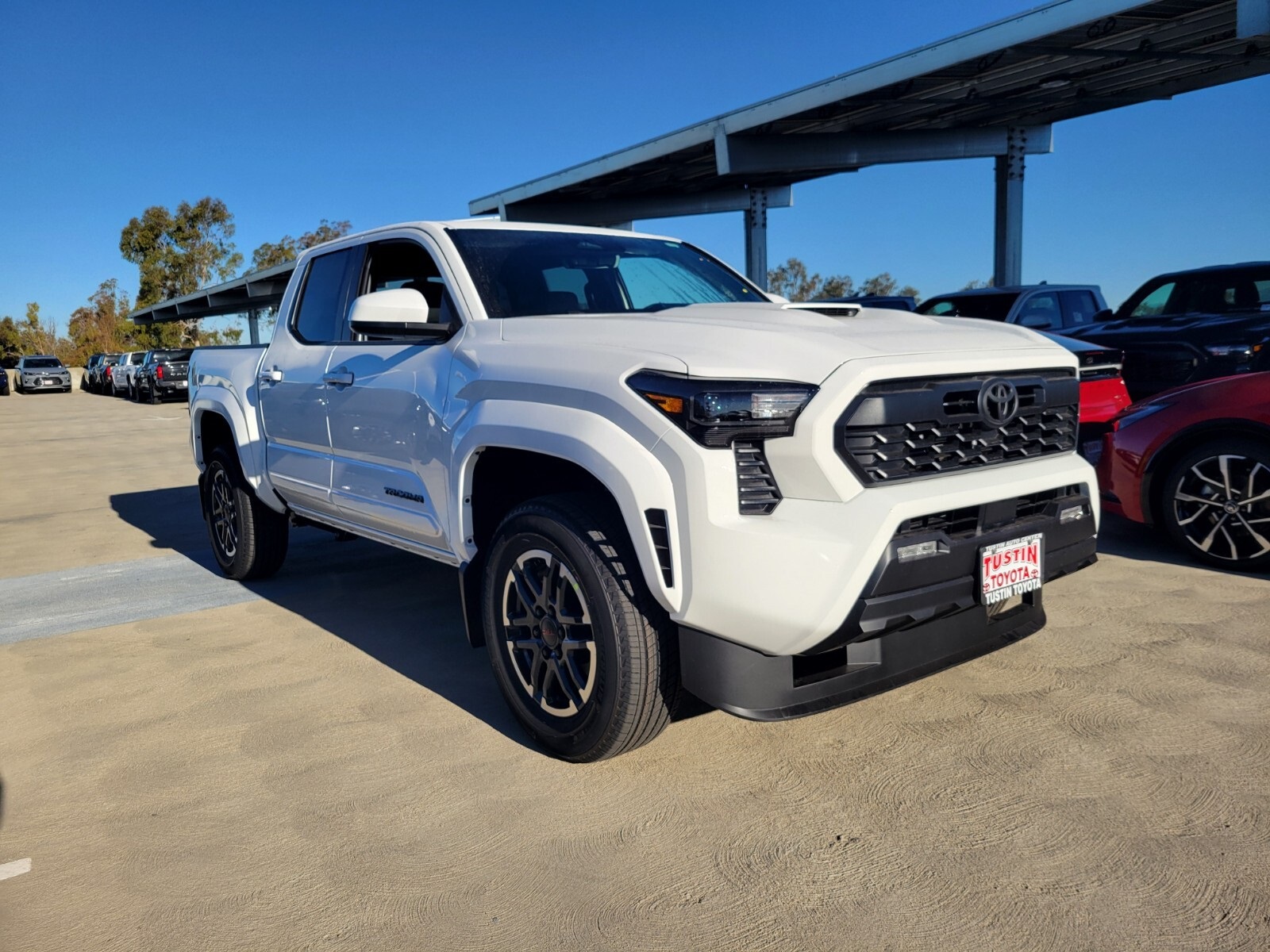 2025 Toyota Tacoma TRD Sport Double Cab photo 2
