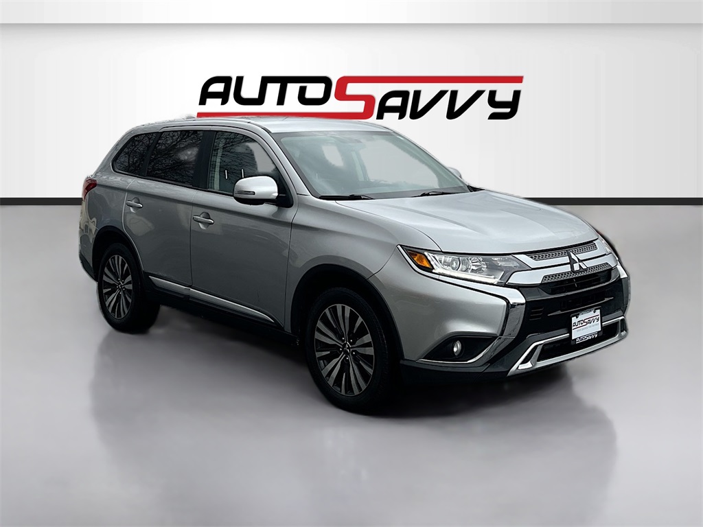 2019 Mitsubishi Outlander SE's photo