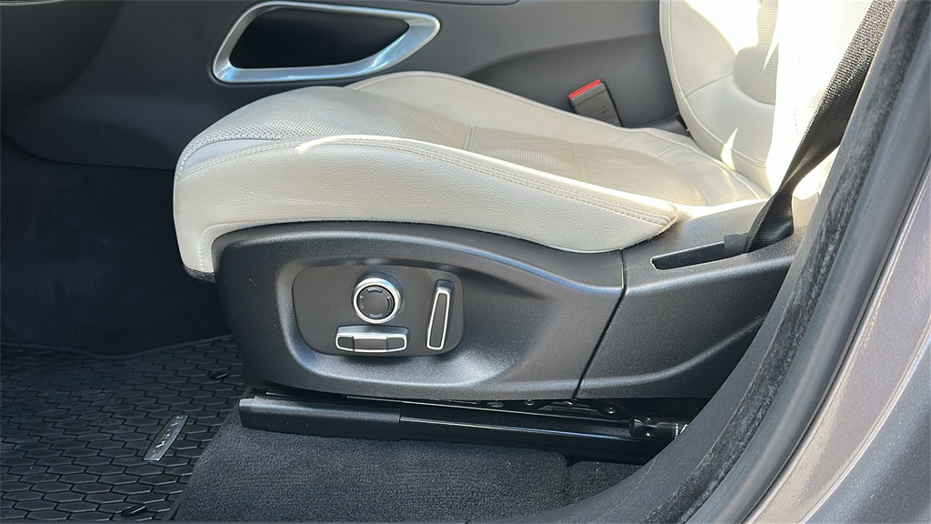 used 2020 Jaguar F-PACE car, priced at $24,990