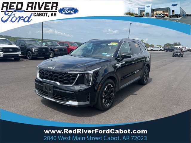 2024 Ebony Black Kia Sorento S SUV