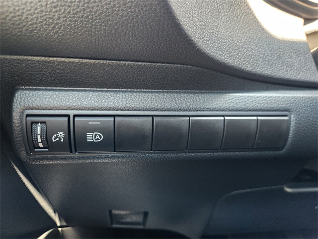 2024 Toyota Corolla SE photo 17