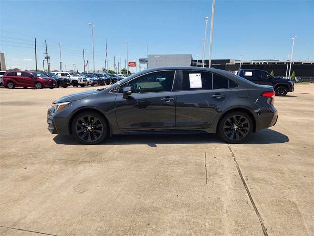 2024 Toyota Corolla SE photo 3