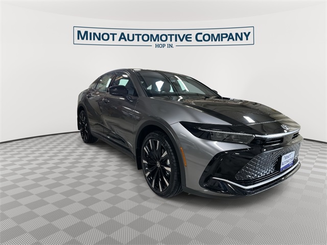 2026 Toyota Crown Platinum photo 2