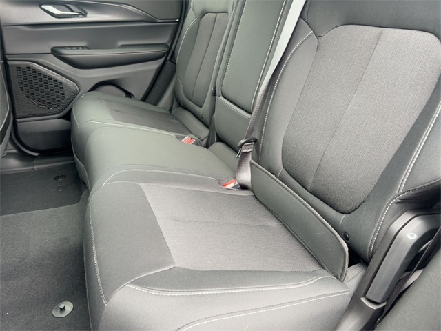 new 2025 Jeep Grand Cherokee car, priced at $39,689