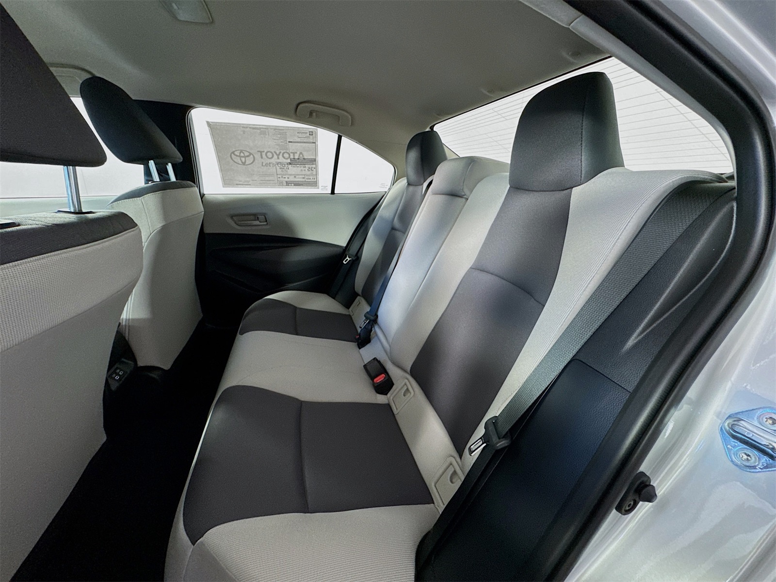2026 Toyota Corolla LE photo 11