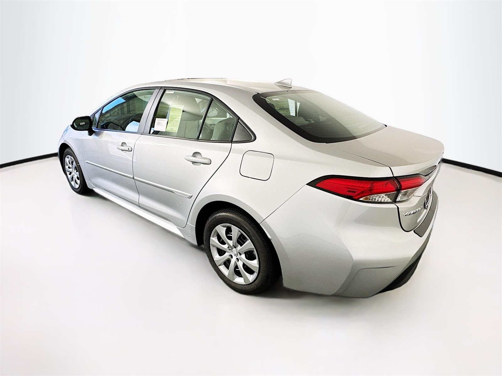 2026 Toyota Corolla LE photo 4
